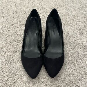 *Never Worn* American Eagle Black Stiletto - Size 8